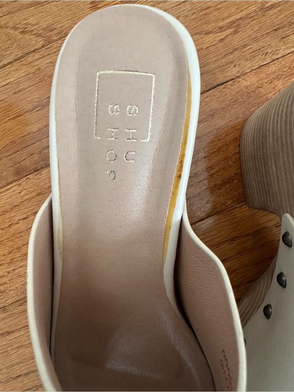 SHUSHOP Cream Platform Mule Sandals with Stud Accents size 9 - Picture 6 of 9
